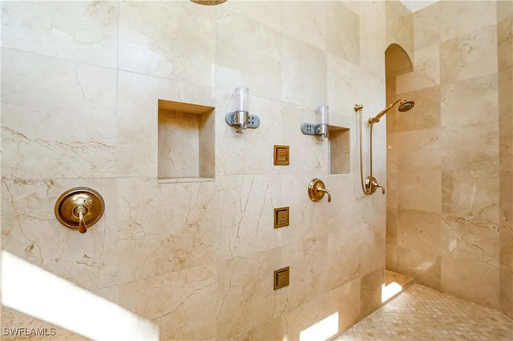 823 Cassena Road Naples FL 34108