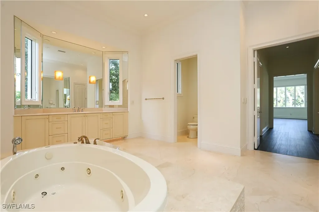 823 Cassena Road Naples FL 34108