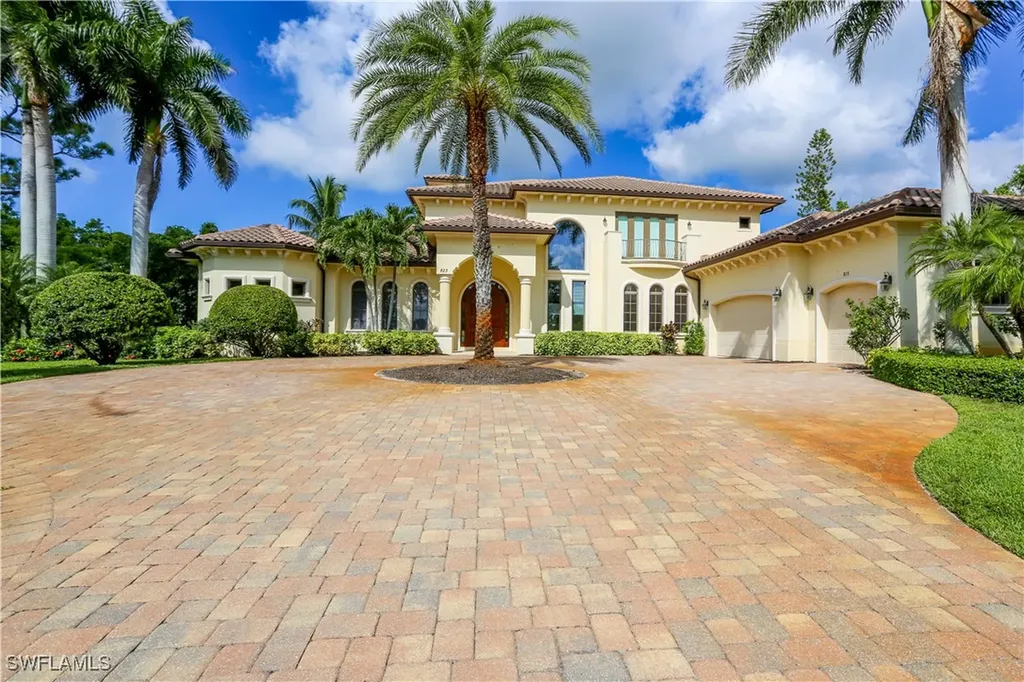 823 Cassena Road Naples FL 34108
