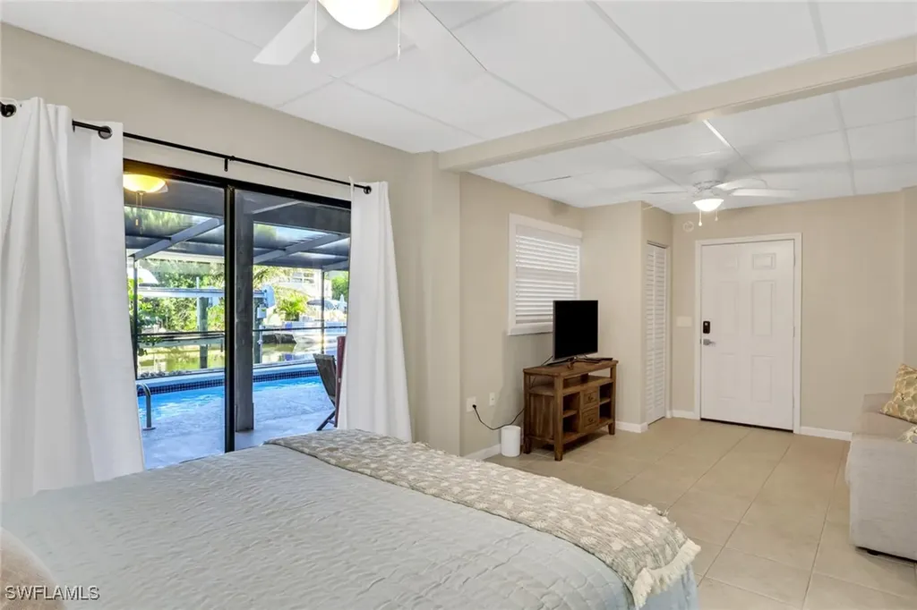 1282 Belaire Court W Naples FL 34110