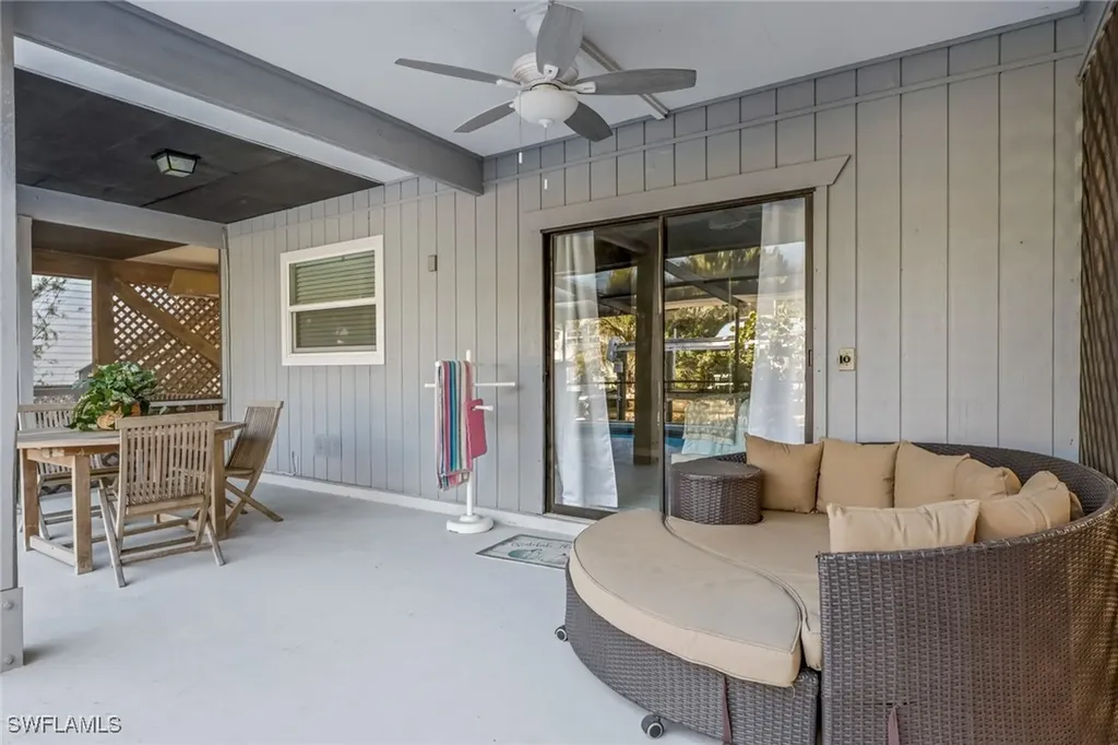 1282 Belaire Court W Naples FL 34110