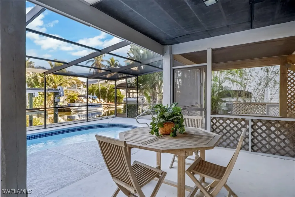 1282 Belaire Court W Naples FL 34110