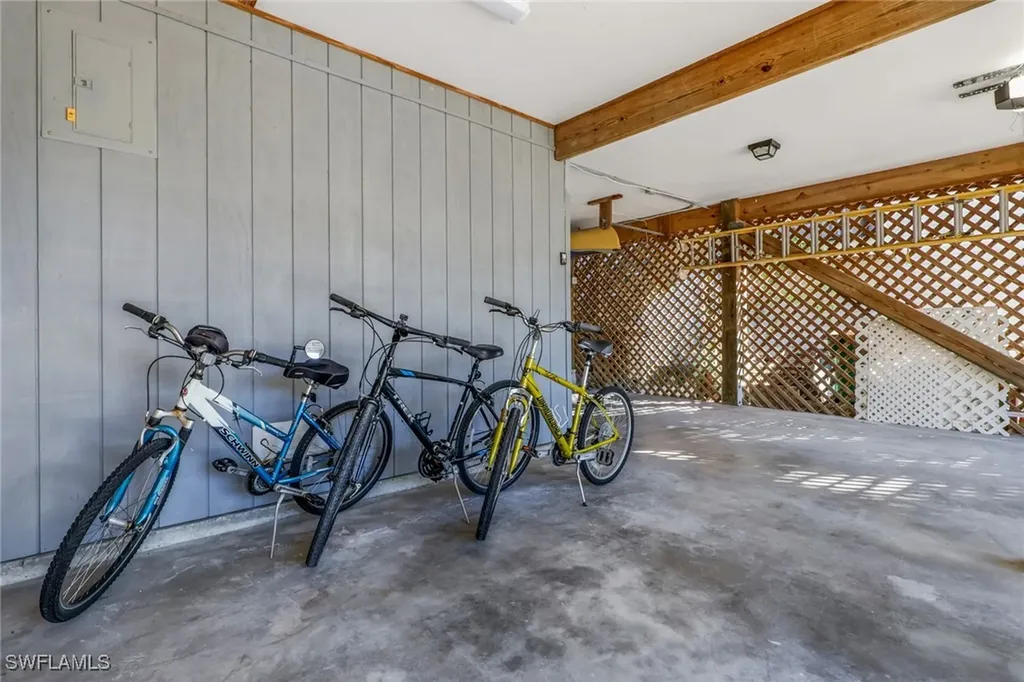 1282 Belaire Court W Naples FL 34110