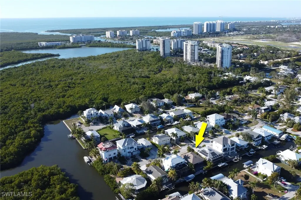 1282 Belaire Court W Naples FL 34110