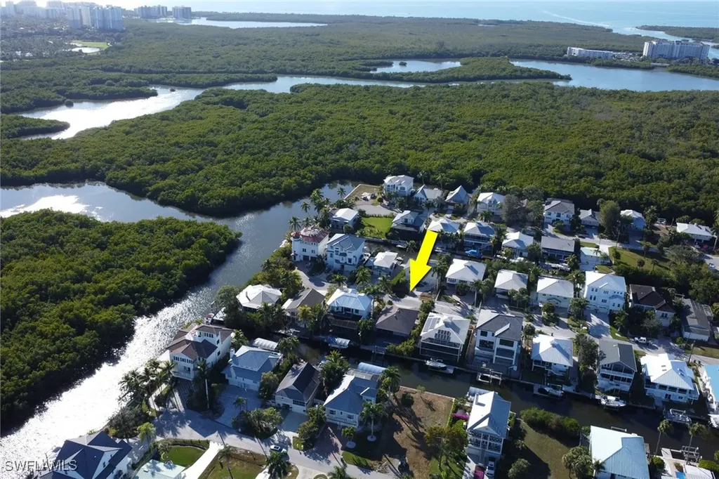1282 Belaire Court W Naples FL 34110