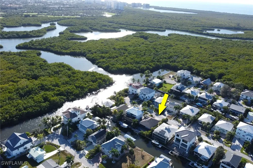 1282 Belaire Court W Naples FL 34110