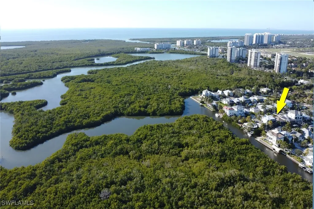 1282 Belaire Court W Naples FL 34110