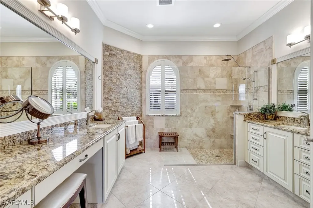 6151 Ashwood Lane Naples FL 34110