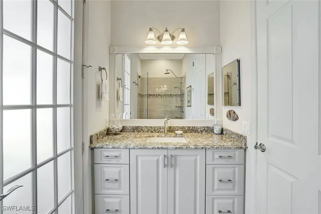 6151 Ashwood Lane Naples FL 34110