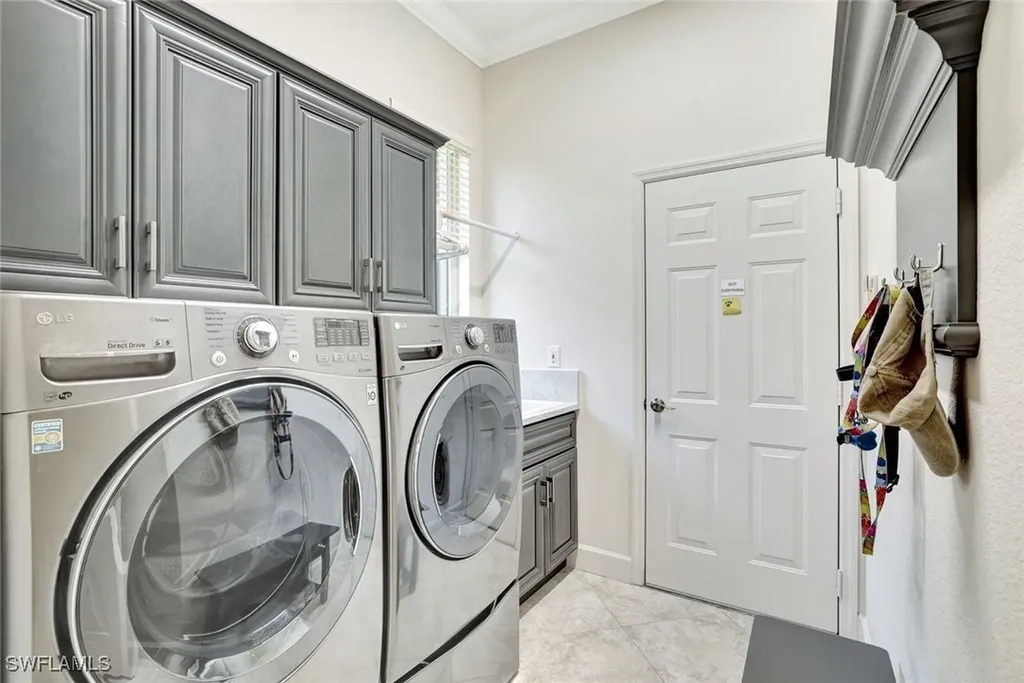 6151 Ashwood Lane Naples FL 34110