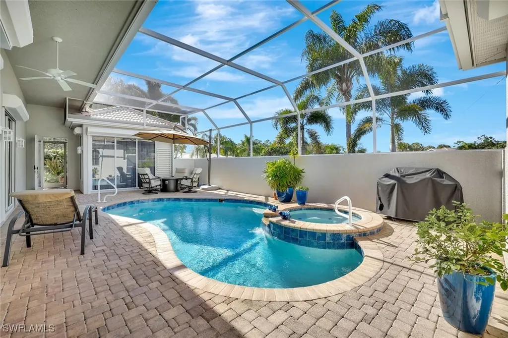 6151 Ashwood Lane Naples FL 34110