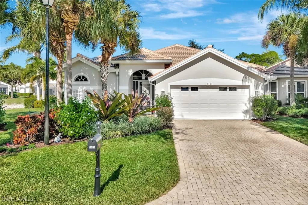6151 Ashwood Lane Naples FL 34110