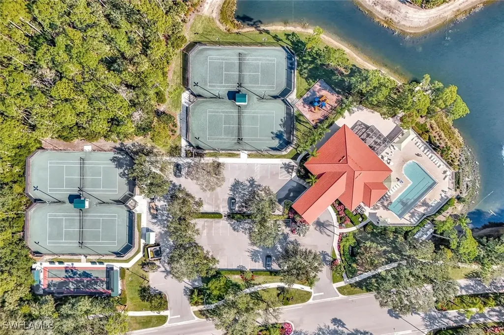 6151 Ashwood Lane Naples FL 34110
