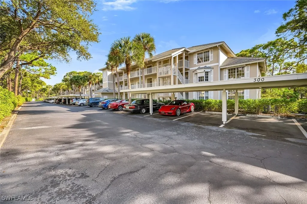 322 Sugar Pine Lane Naples FL 34108