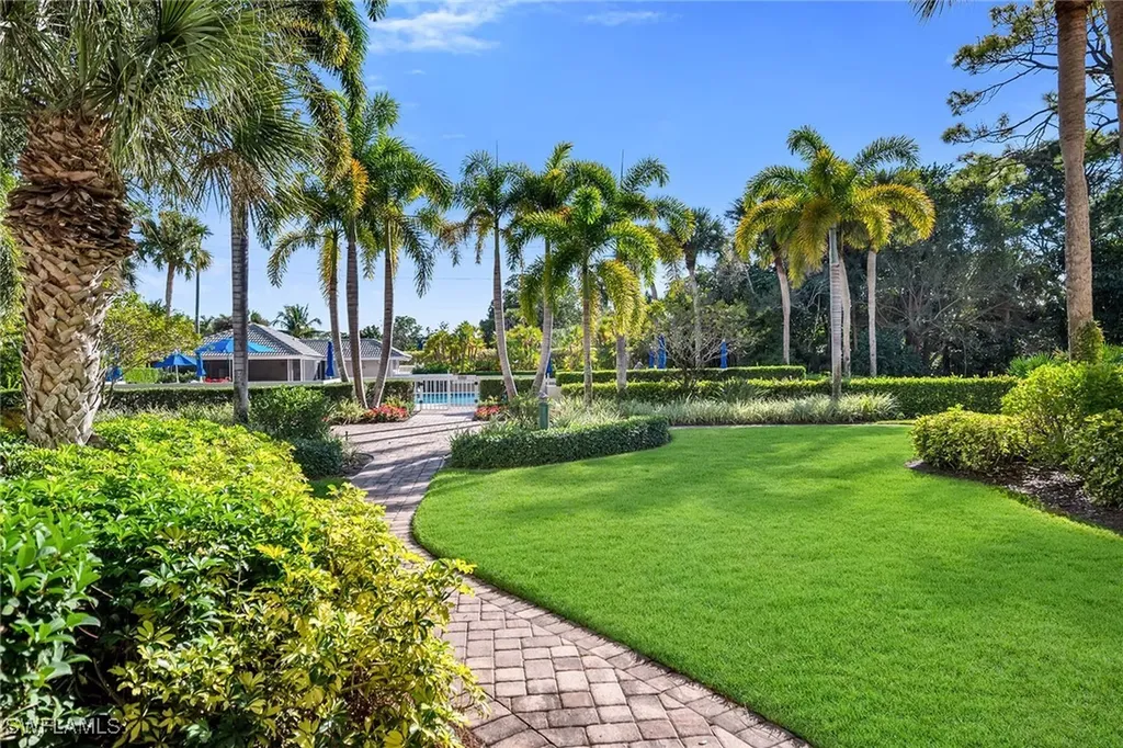 322 Sugar Pine Lane Naples FL 34108