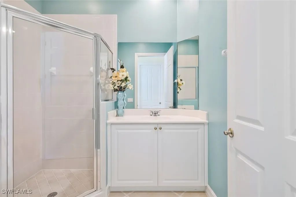 5025 Blauvelt Way Naples FL 34105