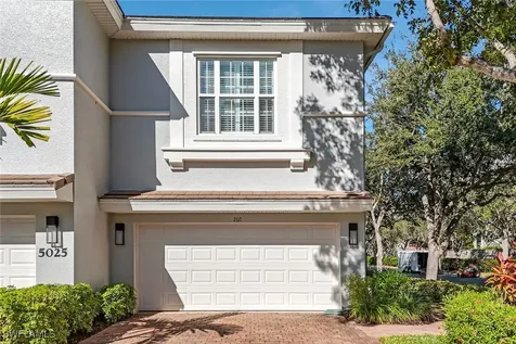 5025 Blauvelt Way Naples FL 34105