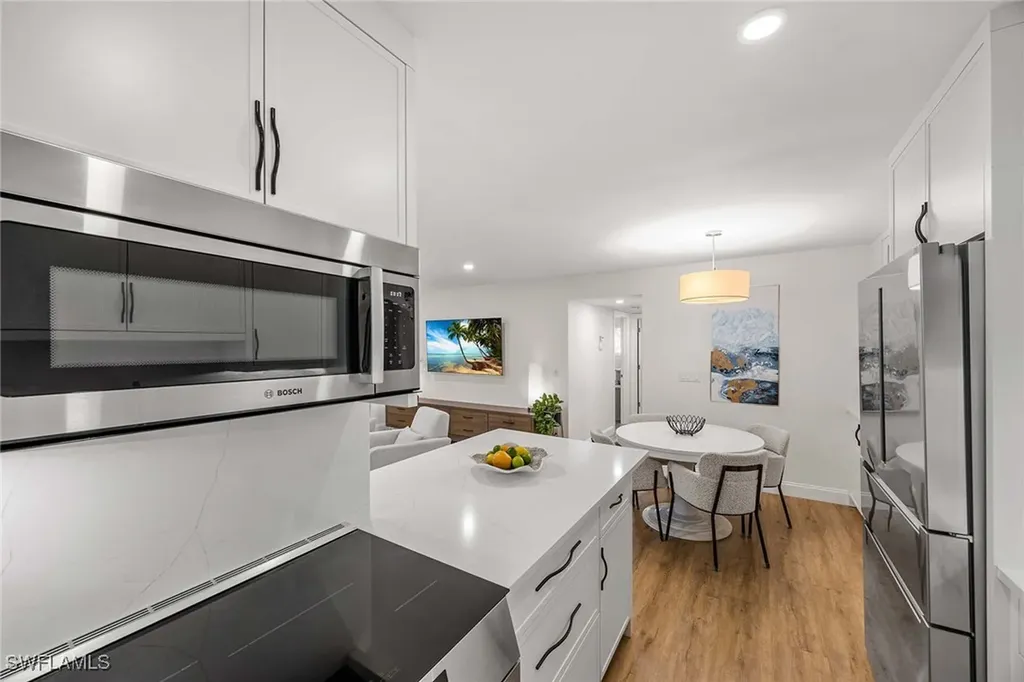 766 Central Avenue Naples FL 34102