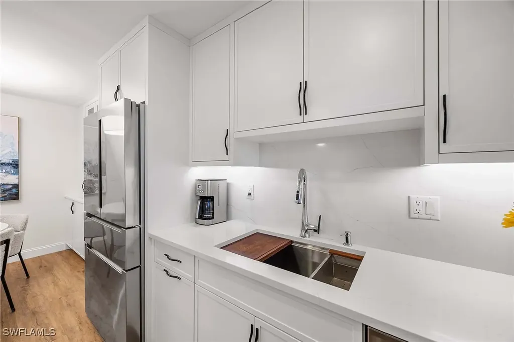 766 Central Avenue Naples FL 34102