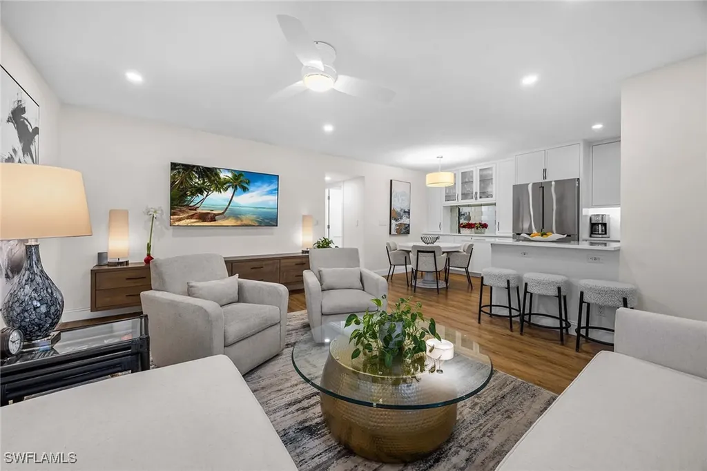 766 Central Avenue Naples FL 34102