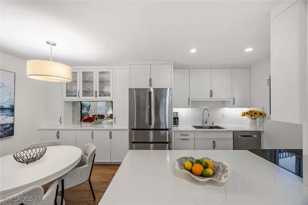 766 Central Avenue Naples FL 34102