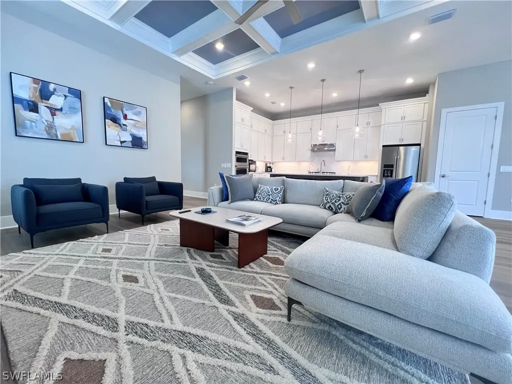 9124 Raintree Street Naples FL 34114