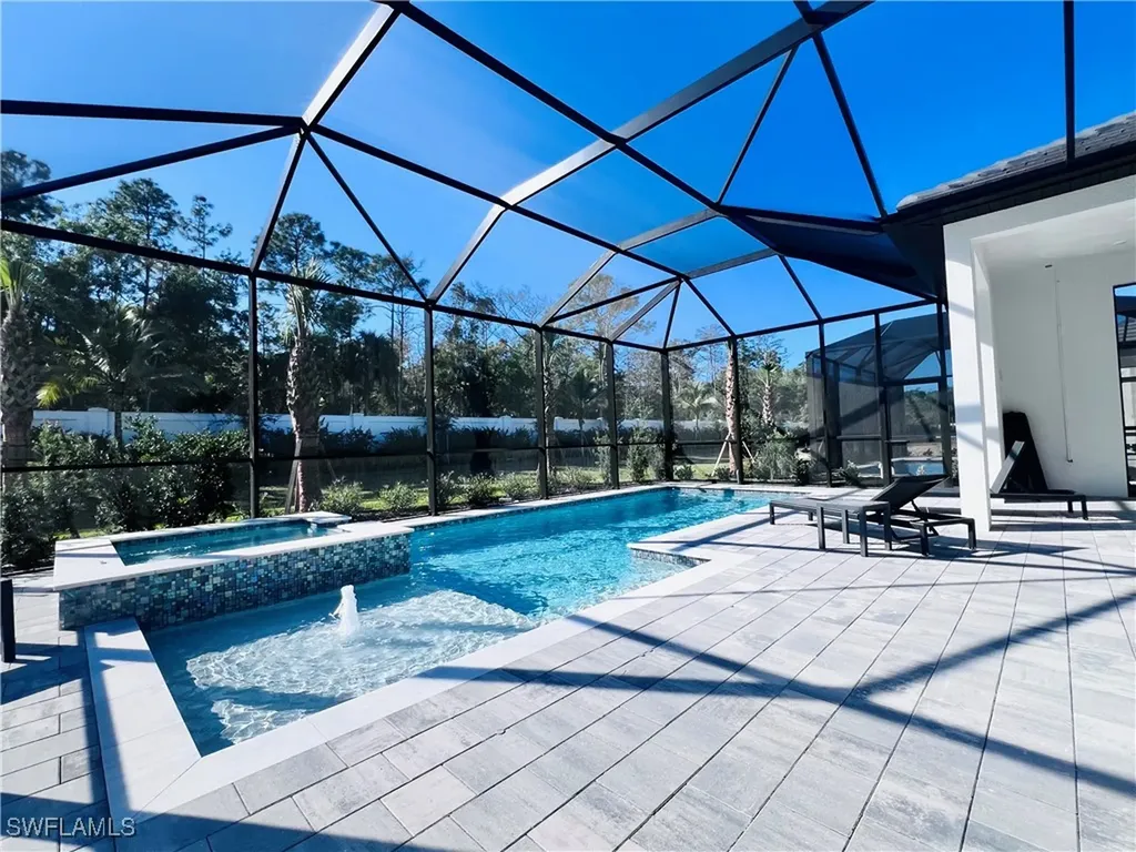 9124 Raintree Street Naples FL 34114