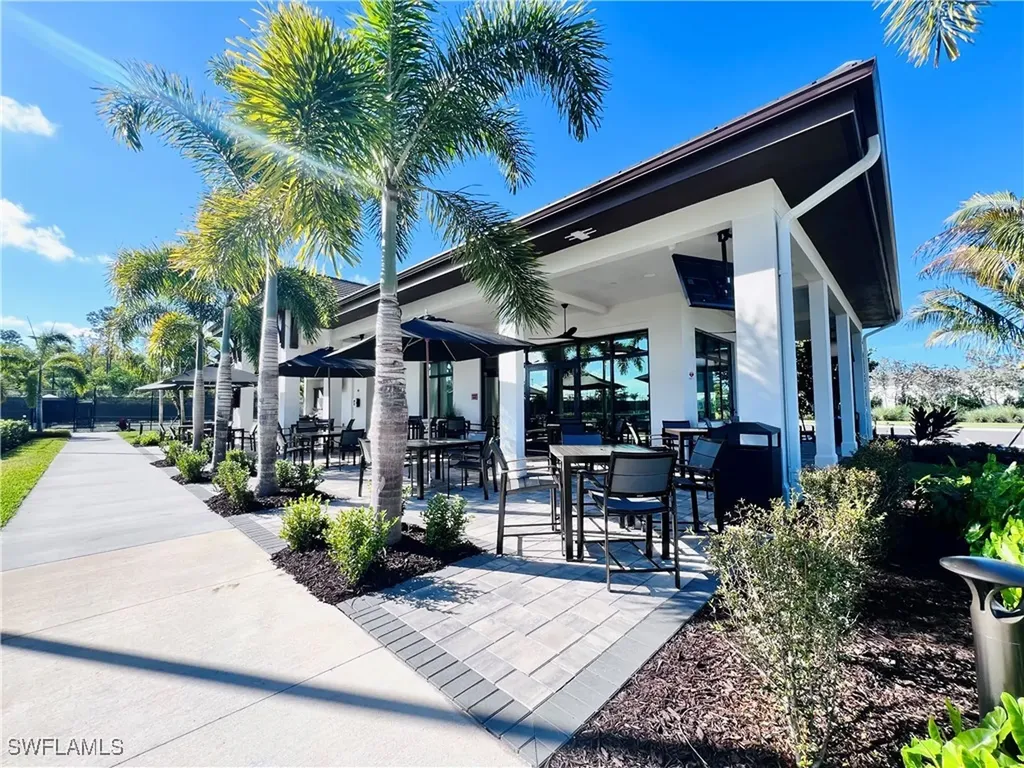 9124 Raintree Street Naples FL 34114