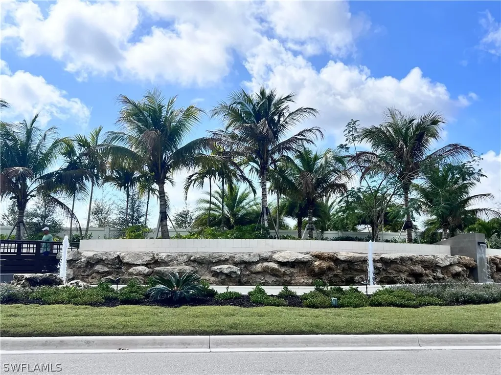9124 Raintree Street Naples FL 34114