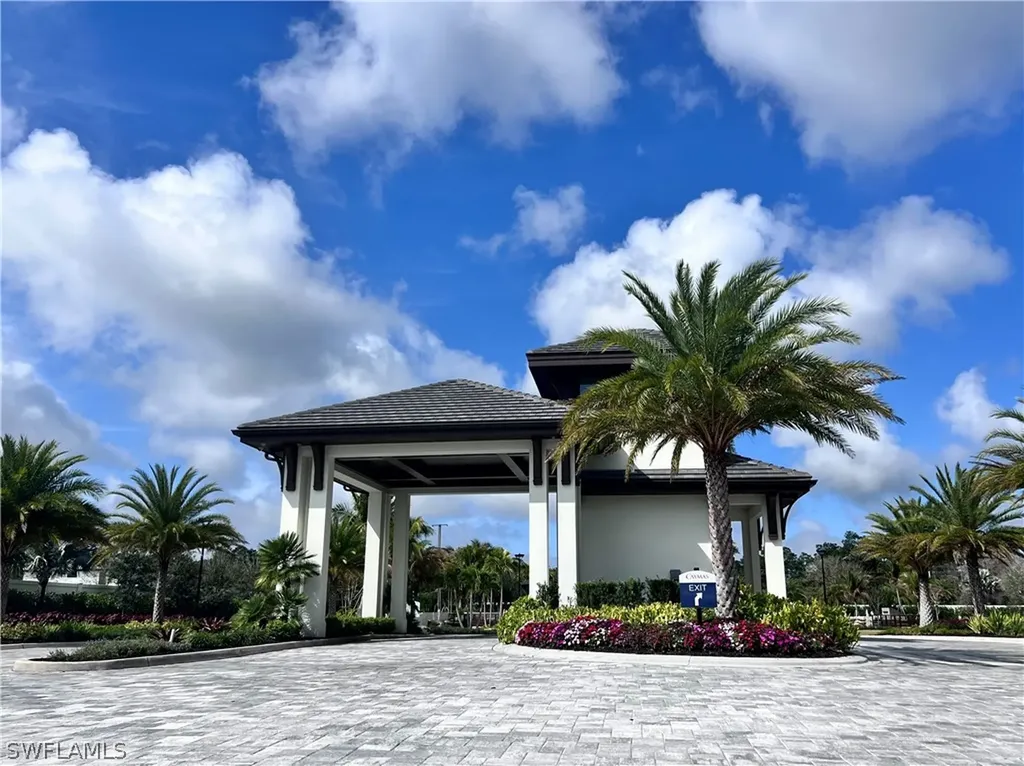 9124 Raintree Street Naples FL 34114