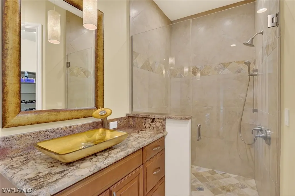 559 93rd Avenue N Naples FL 34108