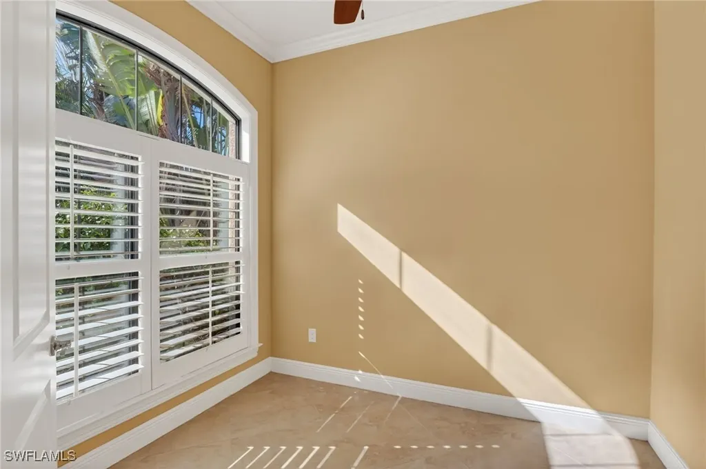 559 93rd Avenue N Naples FL 34108