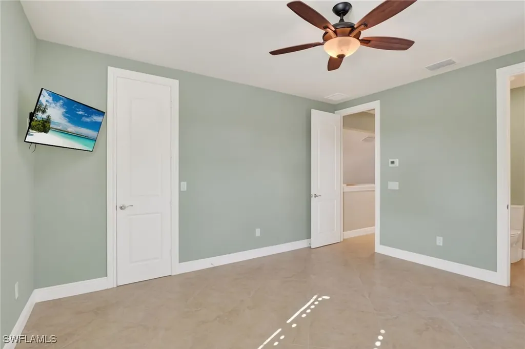 559 93rd Avenue N Naples FL 34108