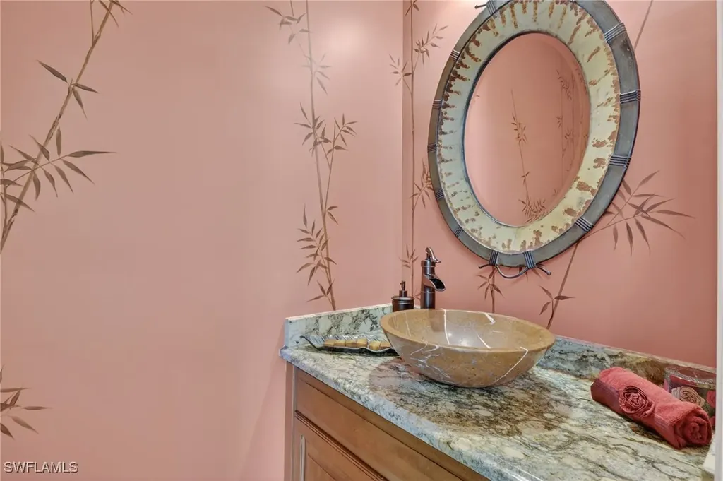 559 93rd Avenue N Naples FL 34108