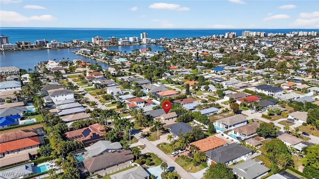 559 93rd Avenue N Naples FL 34108