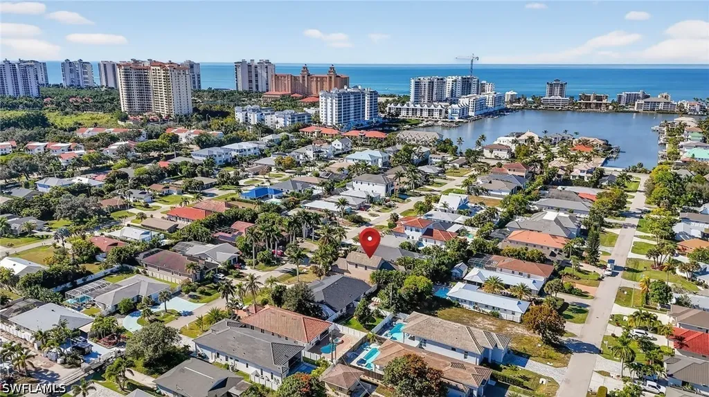 559 93rd Avenue N Naples FL 34108