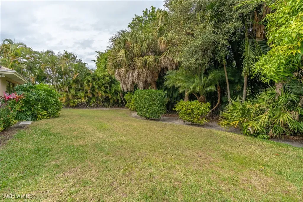 2237 River Reach Drive Naples FL 34104