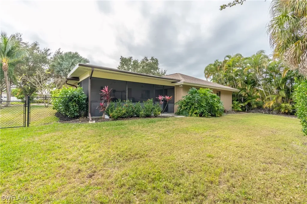 2237 River Reach Drive Naples FL 34104