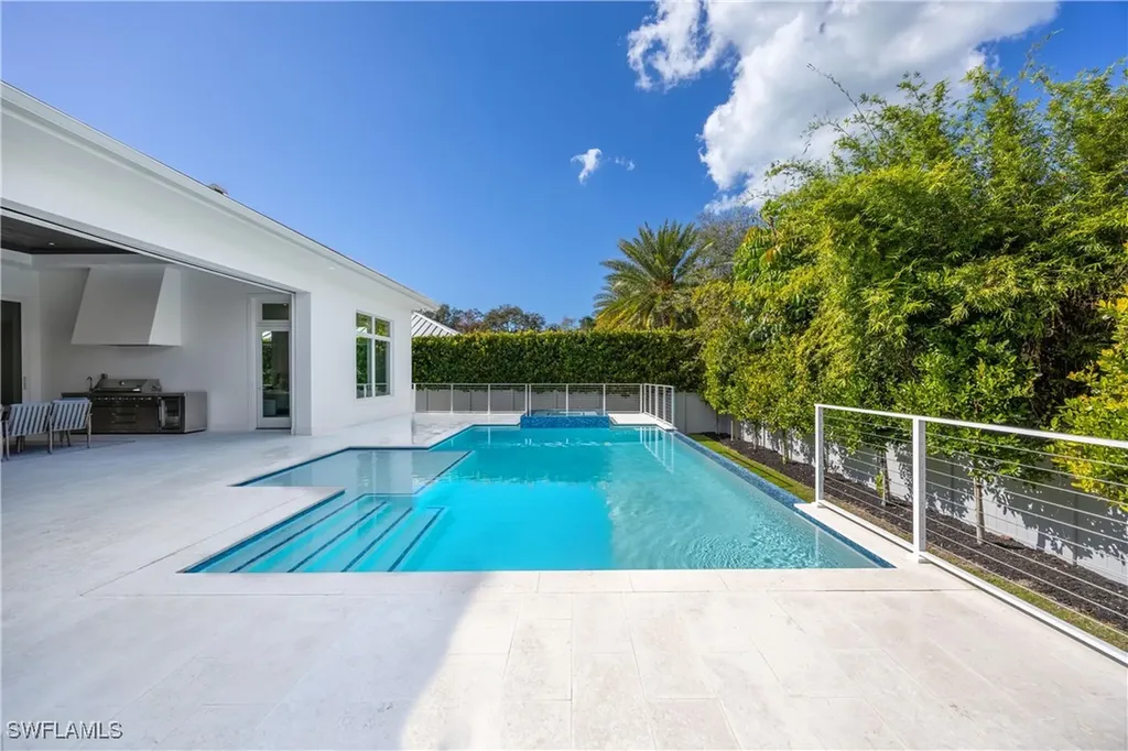 375 Bow Line Drive Naples FL 34103