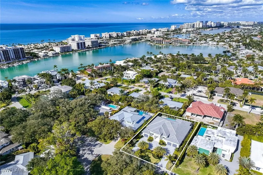 375 Bow Line Drive Naples FL 34103