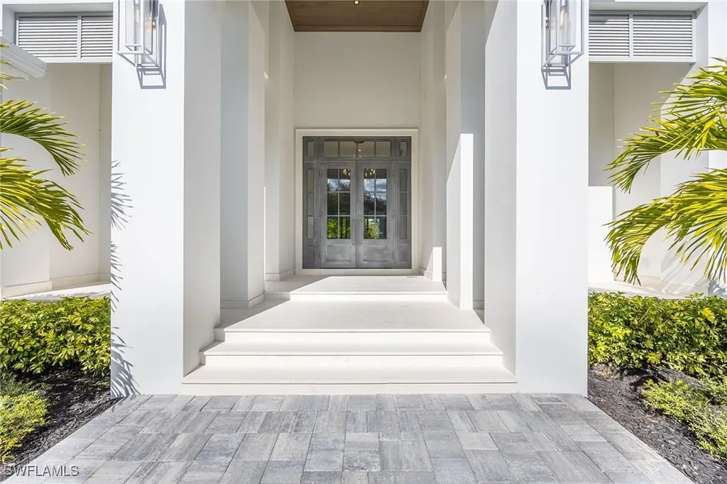 375 Bow Line Drive Naples FL 34103