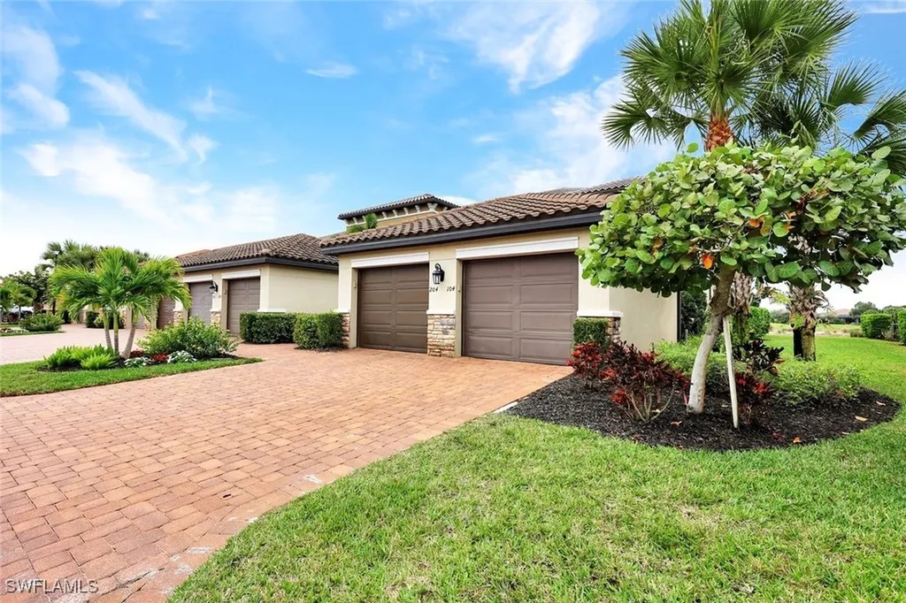 9373 Pocida Court Naples FL 34119