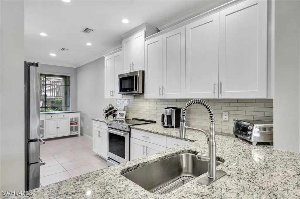 9373 Pocida Court Naples FL 34119