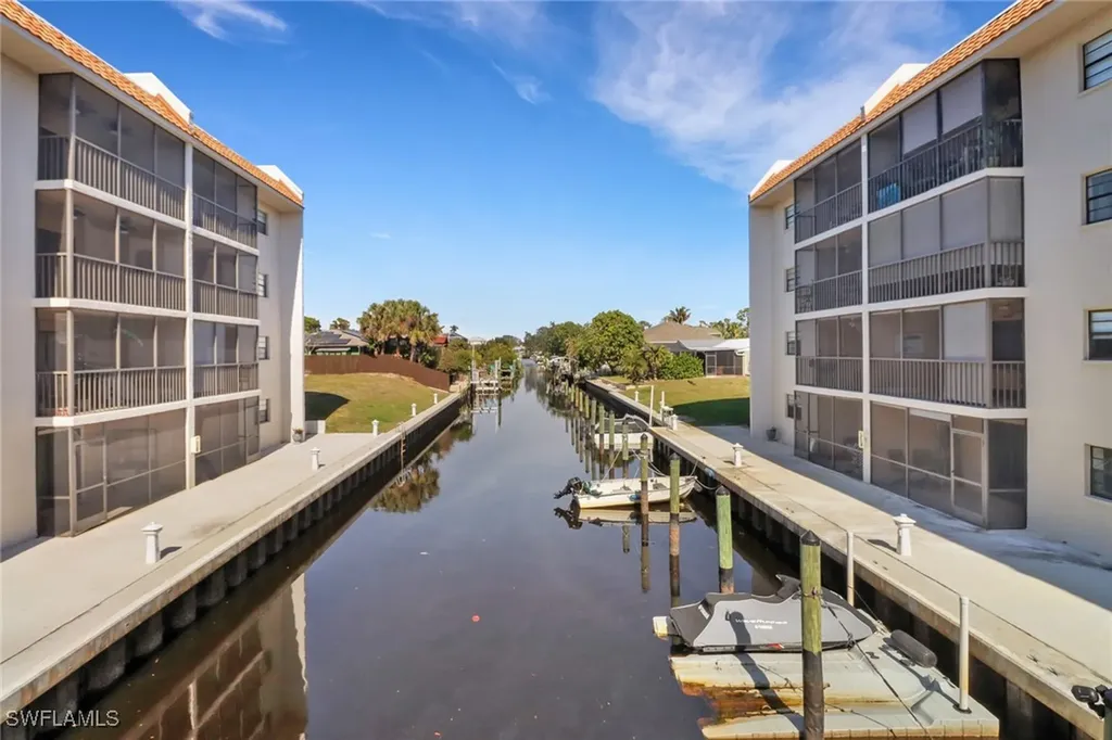 9395 Pennsylvania Avenue Bonita Springs FL 34135