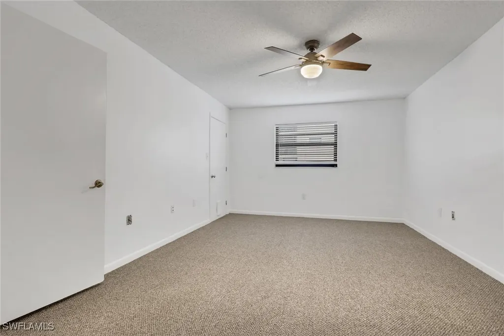 9395 Pennsylvania Avenue Bonita Springs FL 34135
