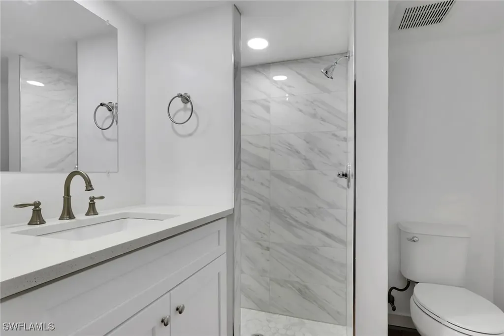 9395 Pennsylvania Avenue Bonita Springs FL 34135