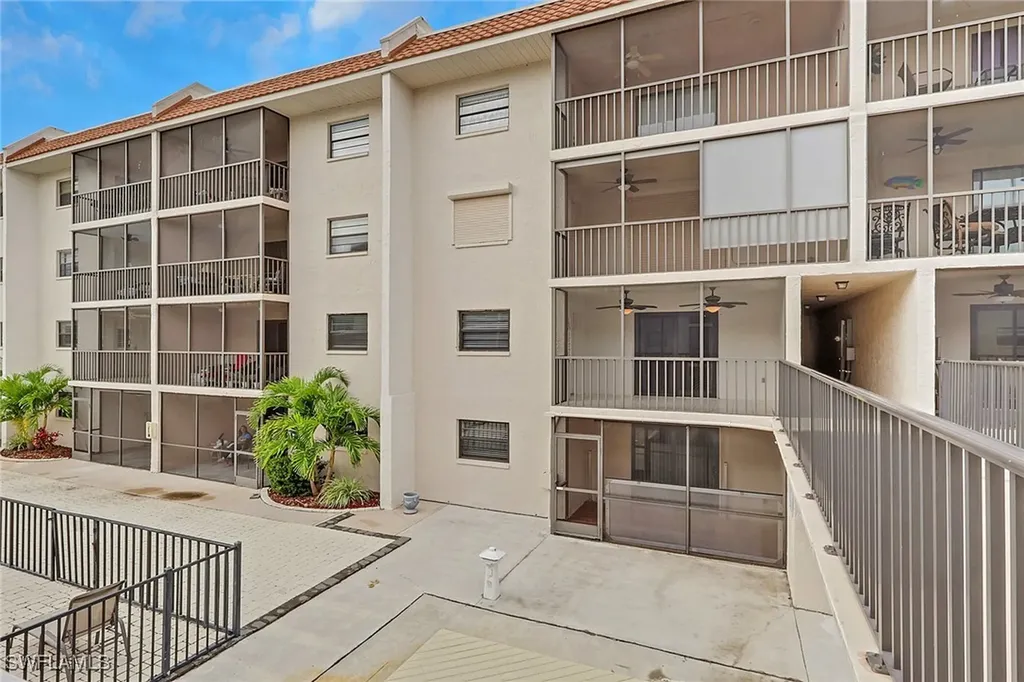 9395 Pennsylvania Avenue Bonita Springs FL 34135