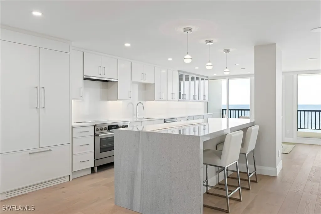 2382 Gulf Shore Boulevard N Naples FL 34103