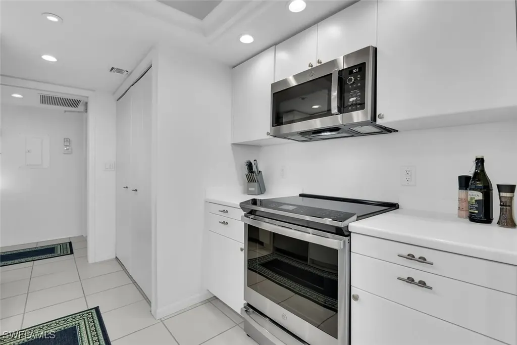 6101 Pelican Bay Boulevard Naples FL 34108