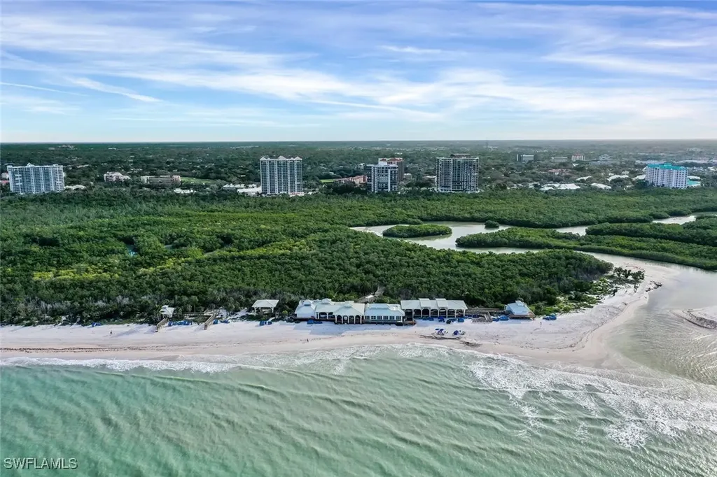 6101 Pelican Bay Boulevard Naples FL 34108